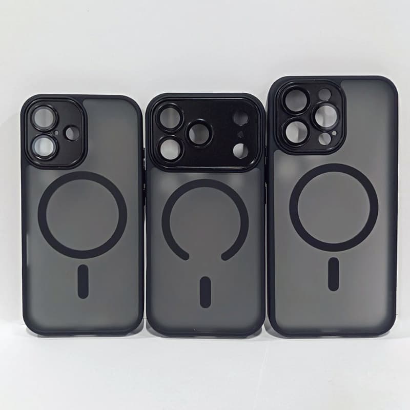 Кейс MagSafe с протектор за камера за iPhone